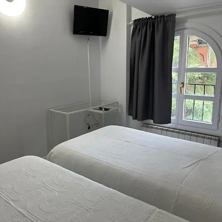 Zeus Guest house 2*